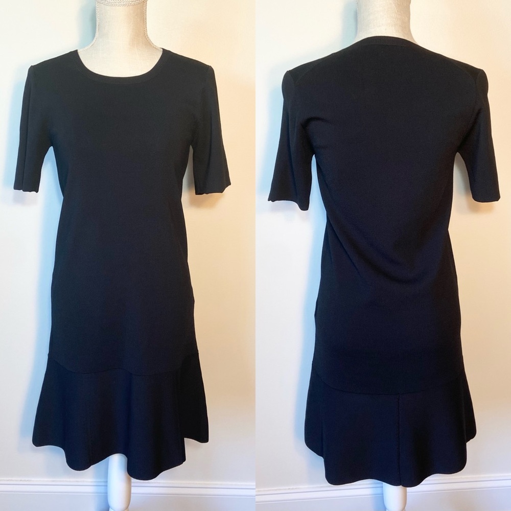 Amina Rubinacci Knit Dress 42 10 Black Short Sleeve Sweater Ruffle Hem